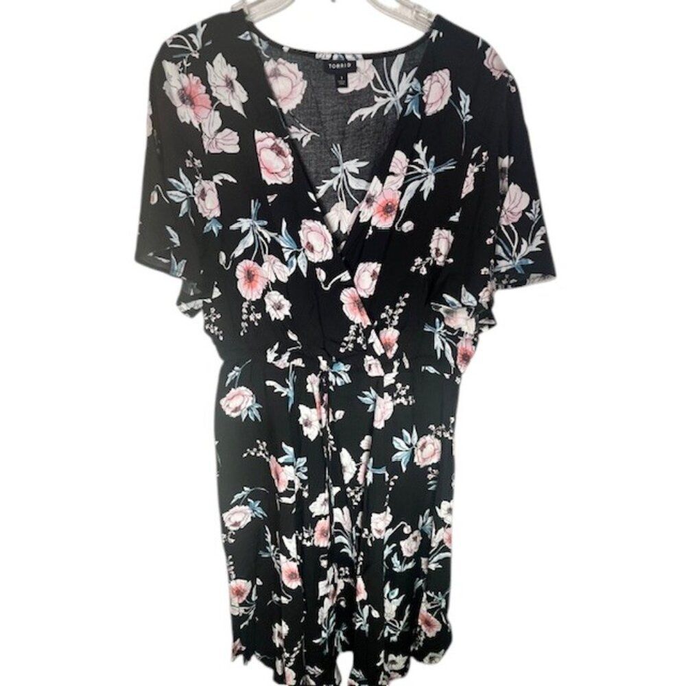 Torrid Black Floral Wrap Style Dress- Size 1 (14-16)